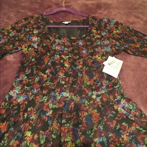 Brand new with Tags**LuLaRoe Nicole 2XL